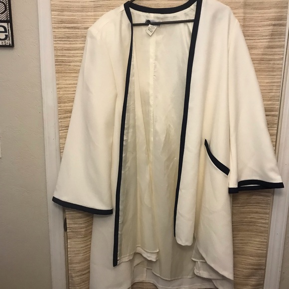 SOLD! VTG long length open front blazer - Picture 2 of 4